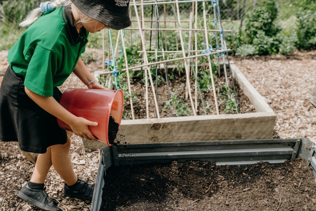 GARDEN TO TABLE 1